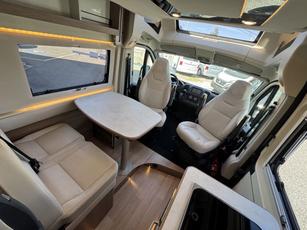 Camper Van XL Select Limited (Automatique)