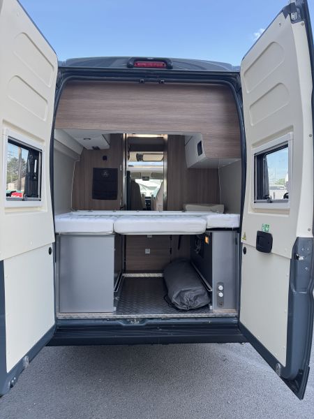 Camper Van XL Select Limited (Automatique)