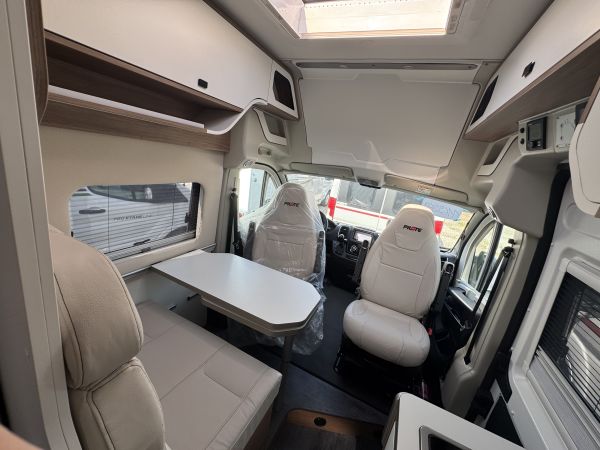 V 633 M boite (Automatique)