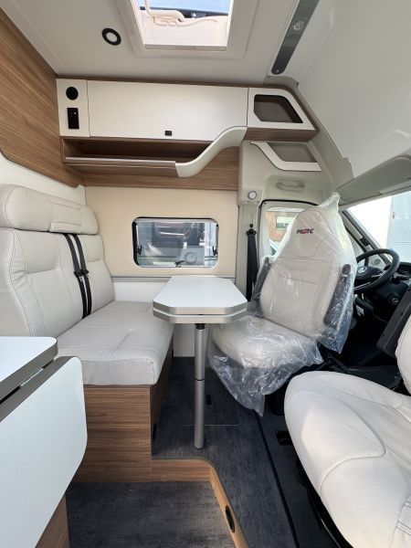 V 633 M boite (Automatique)