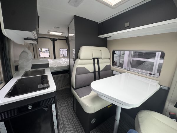 Menfys de 3 Discovery 2025