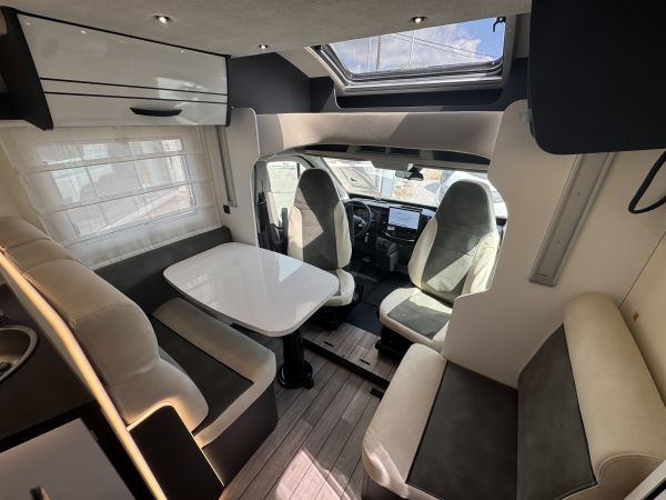 373 Avantgarde 2025 (Automatique)