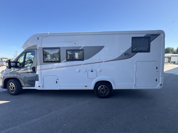 696 F Edition Spéciale 65 ans 2026 (Automatique)