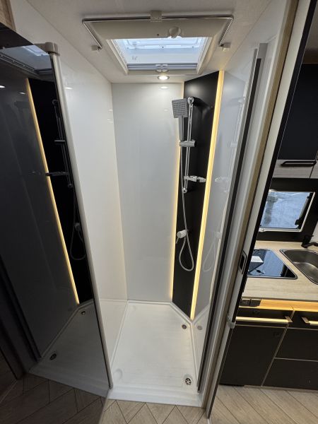 Titanium Line 640 Ford 2026 (Automatique)