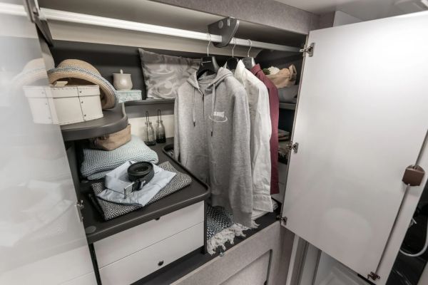 321 Avantgarde 2026 (Automatique)