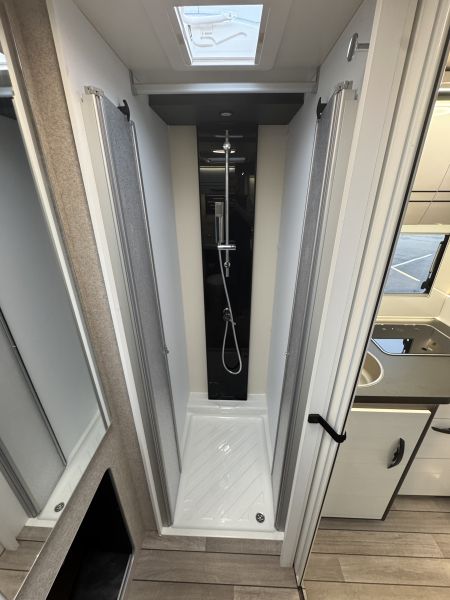 321 Avantgarde 2026 (Automatique)