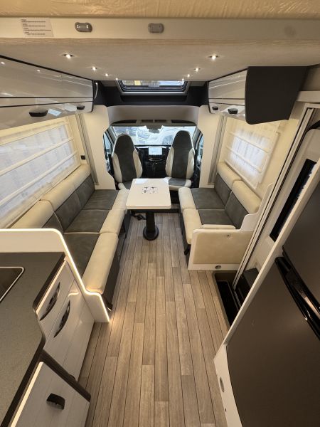 321 Avantgarde 2026 (Automatique)