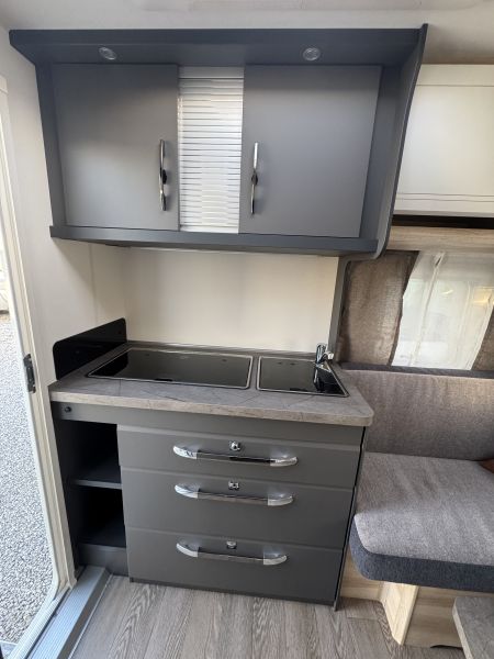 400 SFF De Luxe 2026