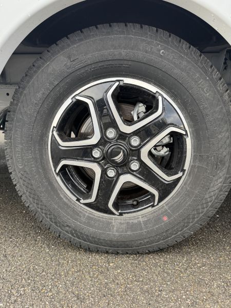 JC740 Famili 2026 (Automatique)