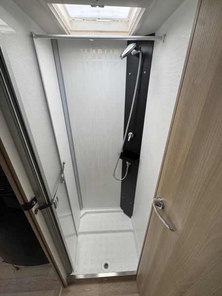 JC740 Famili 2026 (Automatique)