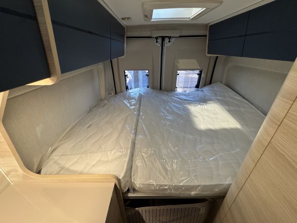 V594 First Line Light 2026