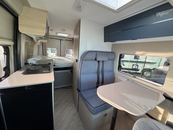 V594 First Line 2026 (Automatique)