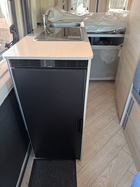 V594 UP First Line 2026 (Automatique)