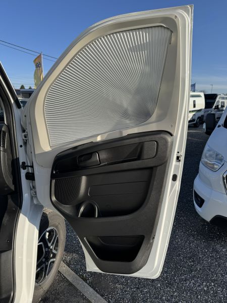 V594 UP First Line 2026 (Automatique)