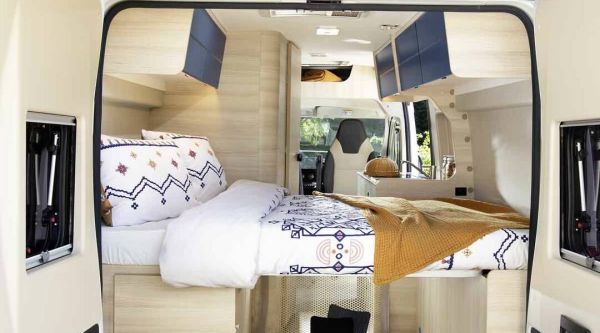 V594 UP First Line 2026 (Automatique)