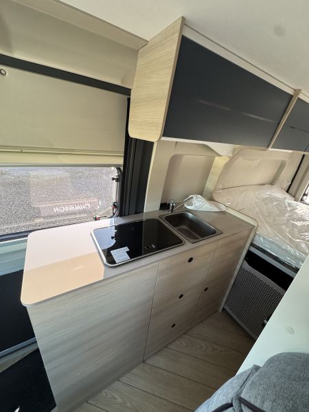 V594 UP First Line 2026 (Automatique)