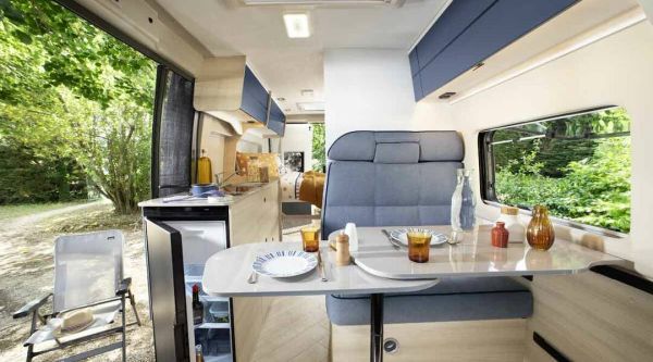 V594 UP First Line 2026 (Automatique)