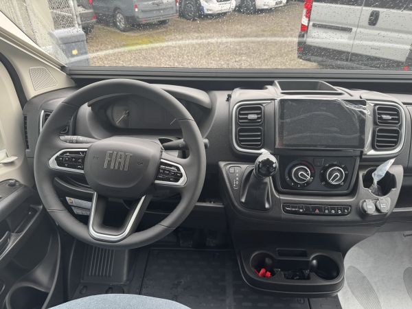 V594 S First Line 2026 (Automatique)