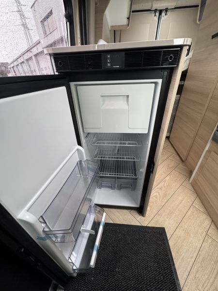 V594 S First Line 2026 (Automatique)