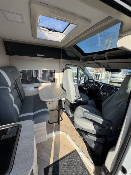 V594 MAX Sport Line 2026 (Automatique)