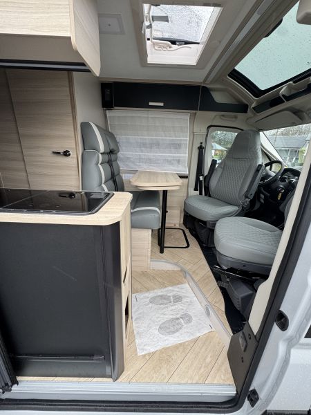 V697 Sport Line 2026 (Automatique)