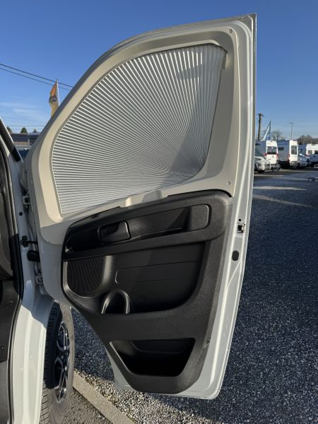 V697 Sport Line 2026 (Automatique)