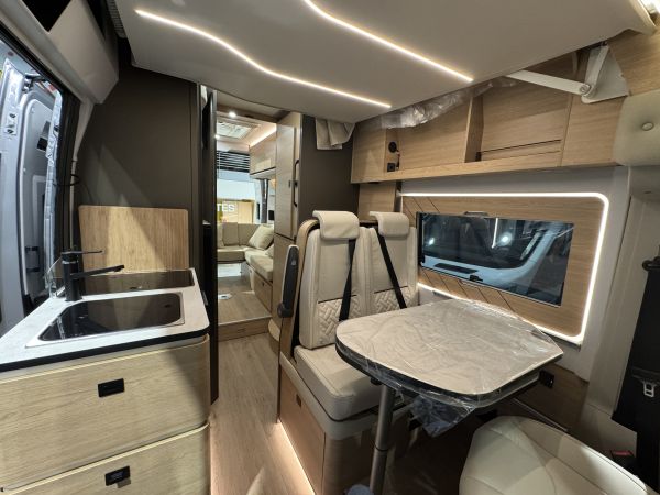 Living Van Select 2026 (Automatique)