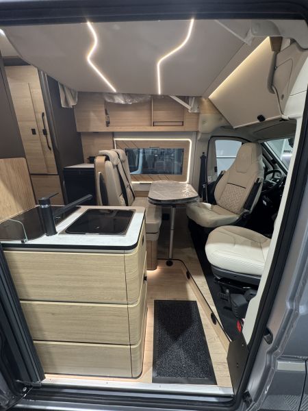 Living Van Select 2026 (Automatique)