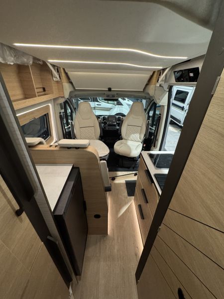 Living Van Select 2026 (Automatique)