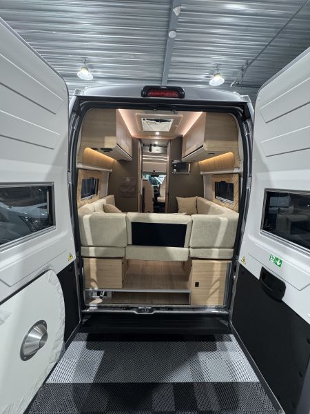 Living Van Select 2026 (Automatique)