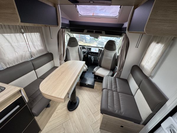 Titanium Line 797 Ford 2026 (Automatique)