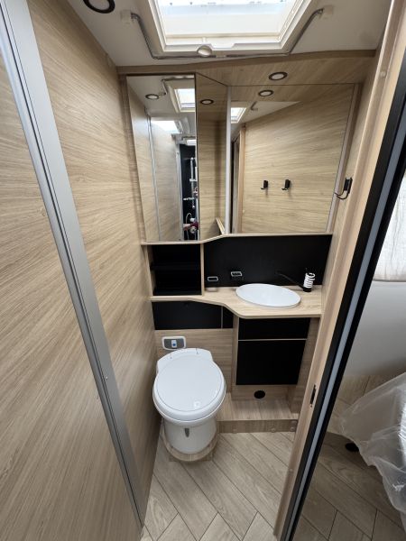 Titanium Line 797 Ford 2026 (Automatique)