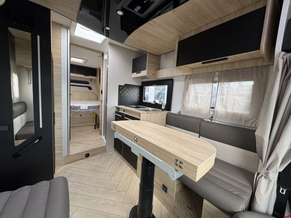 Titanium Line 797 Ford 2026 (Automatique)