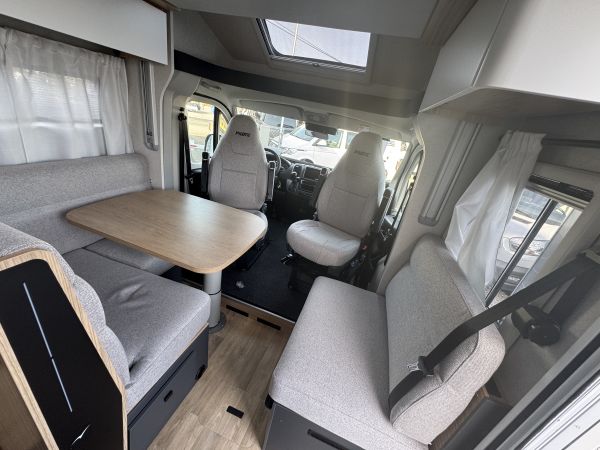 P 740 GJ Expression 2026 (Automatique)