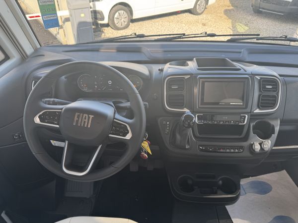 866 F 2026 (Automatique)