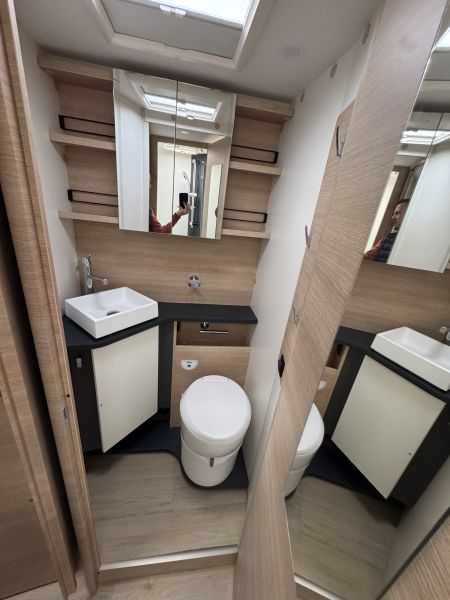 866 F 2026 (Automatique)