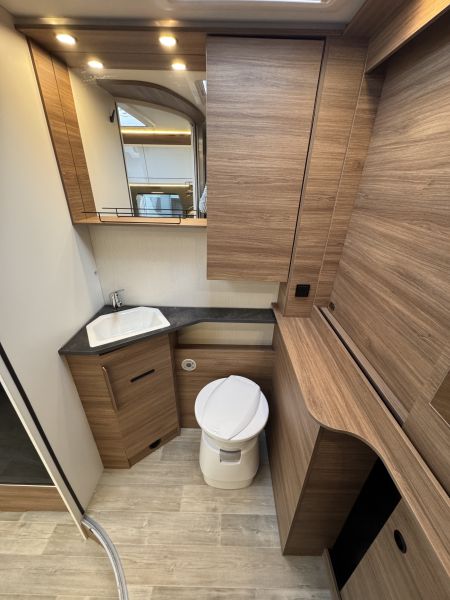 P696 Evidence + (Automatique)