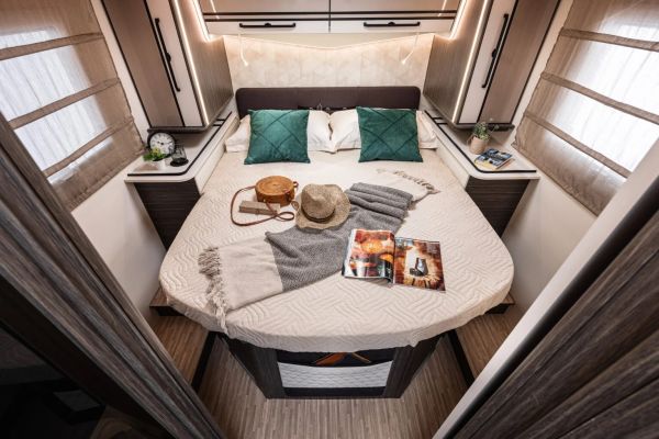 Carat 881 2026 (Automatique) 