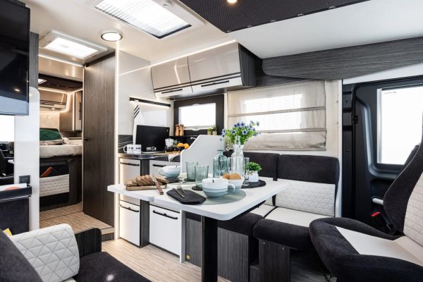 Carat 881 2026 (Automatique) 