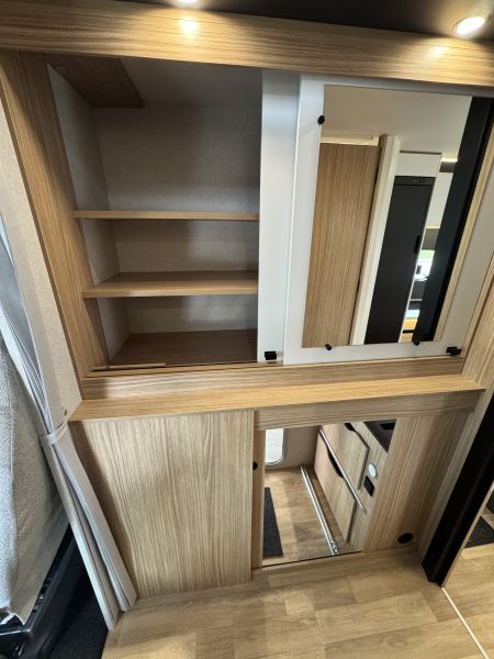 P 720U EXPRESSION 2026 (Automatique) 