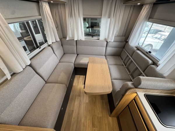 P 720U EXPRESSION 2026 (Automatique) 