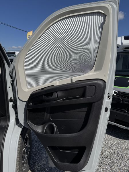 V690 Sport Line 2026 (Automatique)