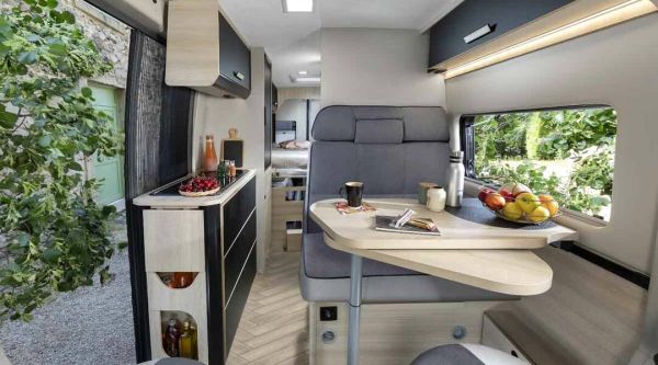 V690 Sport Line 2026 (Automatique)