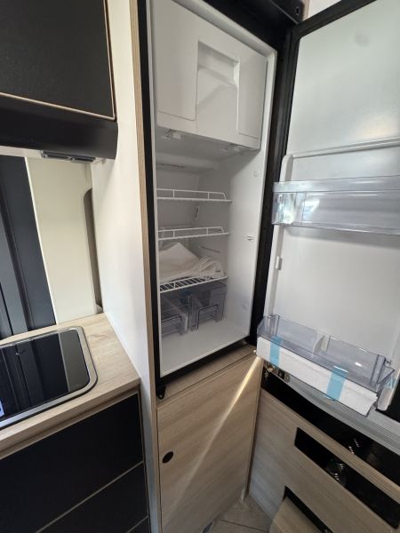 V690 Sport Line 2026 (Automatique)