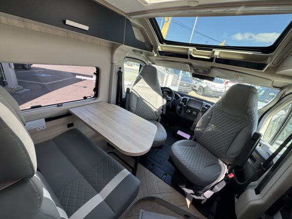 V690 Sport Line 2026 (Automatique)