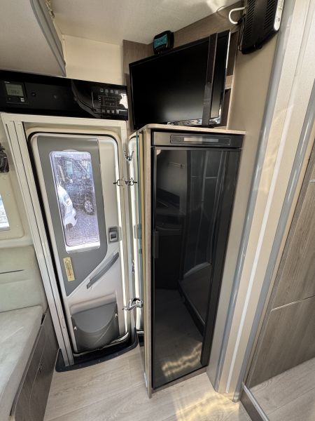 768 Titanium (Automatique)