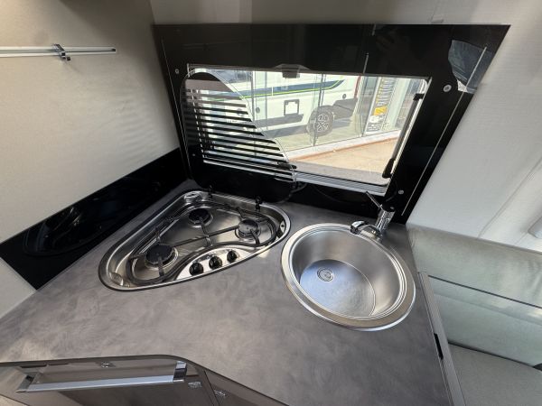 768 Titanium (Automatique)