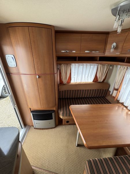 440 SF Excellent
