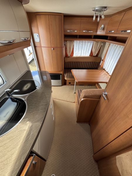 440 SF Excellent