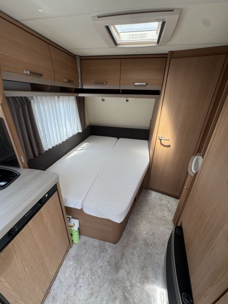 Knaus 450 FU Sport